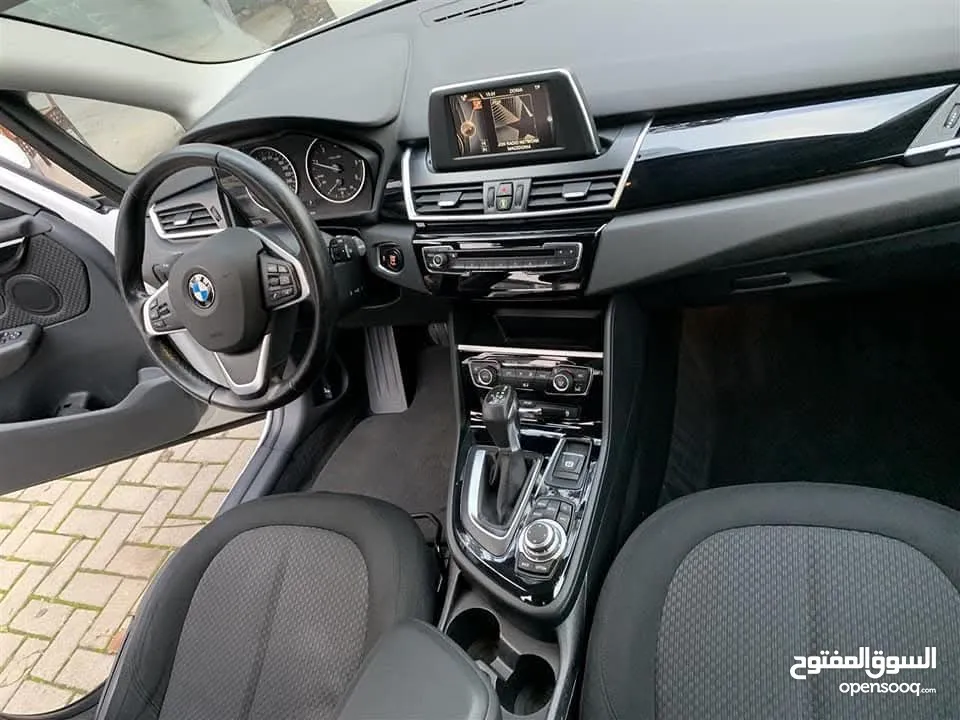 bmw 218d السيارة العائلية الاقتصادية