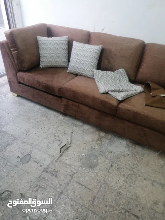 تفصيل وتنجيد جميع انواع المفروشات والجلسات بأسعار مناسبة جدا وشغل عالي الجودة