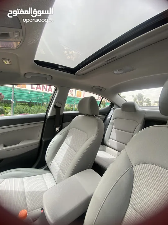 Hyundai Elantra 2017 – Excellent Condition