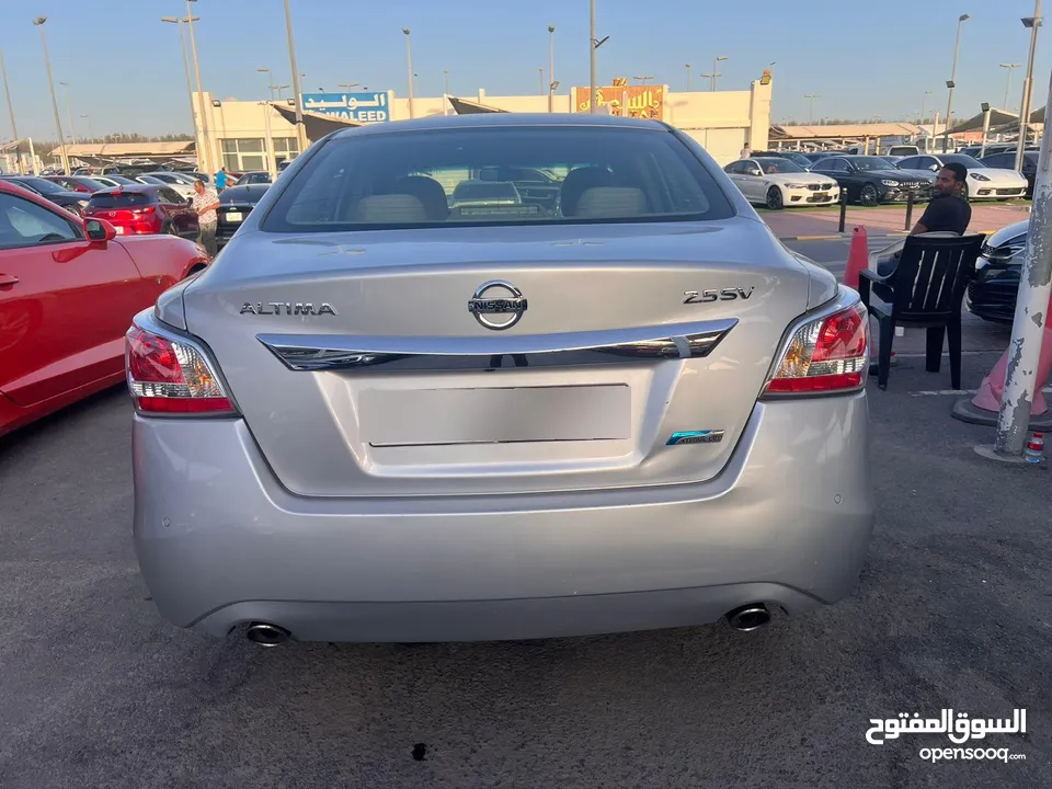 Nissan Altima 2015 gcc sv