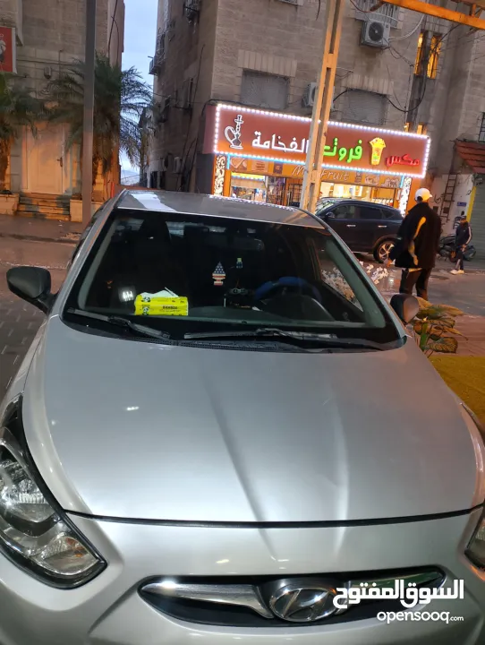 ديزل  2012 حساسات خلفية  كاميرا امامية  وخلفية  شاشة لمس  مري كهربا  مانع انزلاق  سنتر لوك