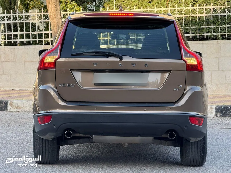 ڤولڤو XC60 موديل 2010 لون بني فل أوبشن اعلى صنف  فحص كامل بحالة