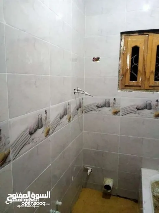معلم سيراميك مصري لتركيب جميع انواع البلاط والرخام بورسلان باركيه كيشاني