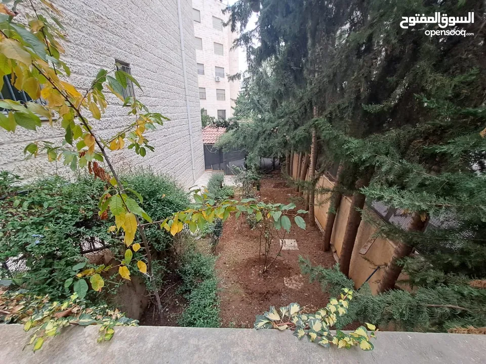 شقة ارضية في دير غبار للبيع - ref : 14405