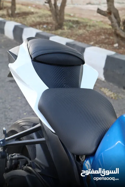 suzuki gsxr600 2011 لا تحتاج لأي صيانة