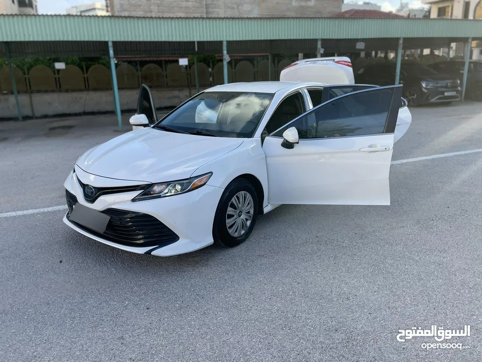 ‏Toyota Camry 2020 LE 2500cc Hybrid Lithium battery