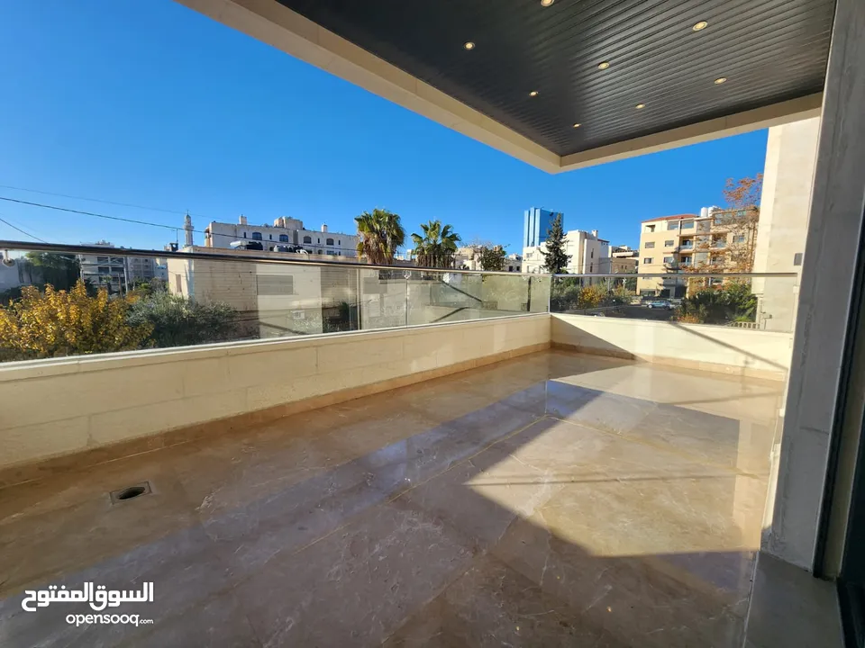 شقة فارغة للبيع في عبدون ref : 14391