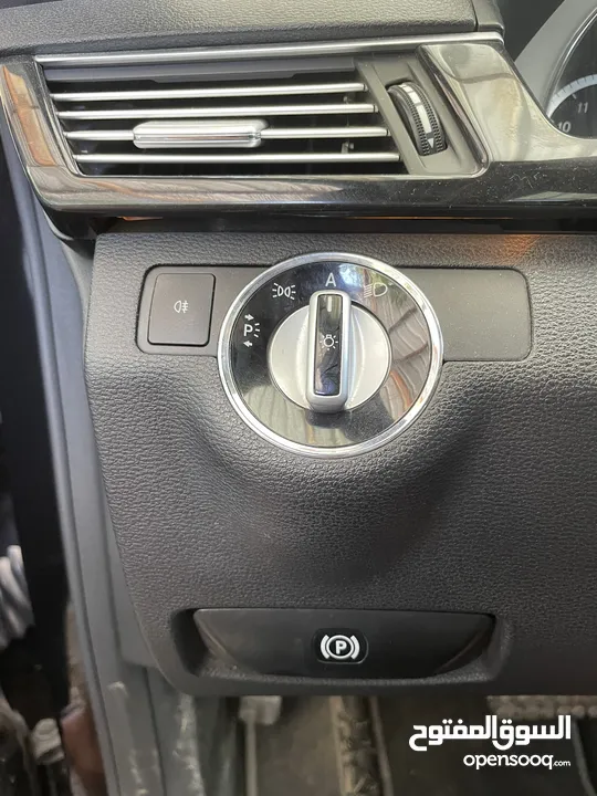 Mercedes e200 cgi2010w212السعر غير قابل للتفاوض صورة الفحص  السياره بالصور 4جيد  اعلى صنف ا