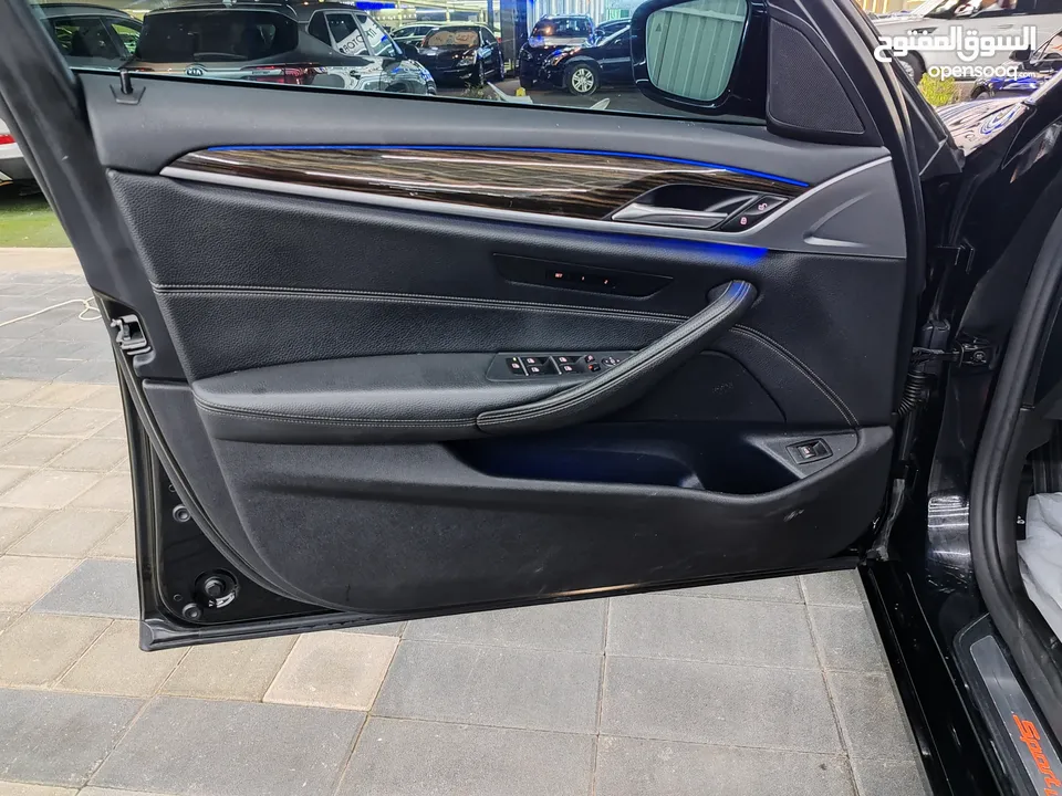BMW 530i x drive model 2019 full option