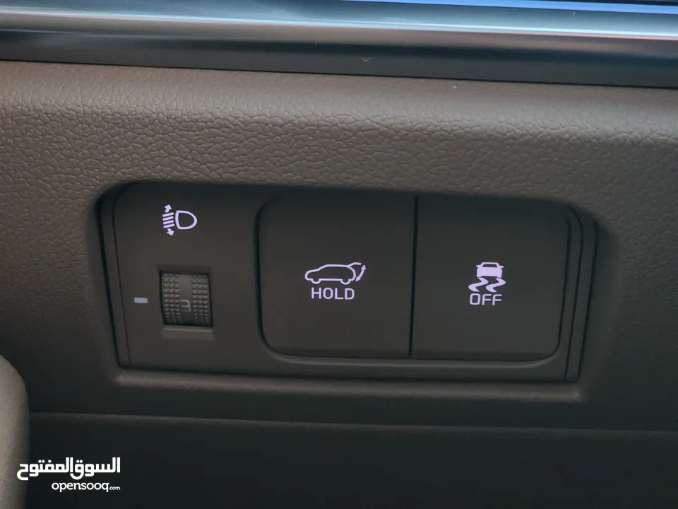 كيا سورنتو هايبرد ترخيص 2023  ماتور 1600 هايبرد/240 حصان 180 بنزين 60 كهرباء/