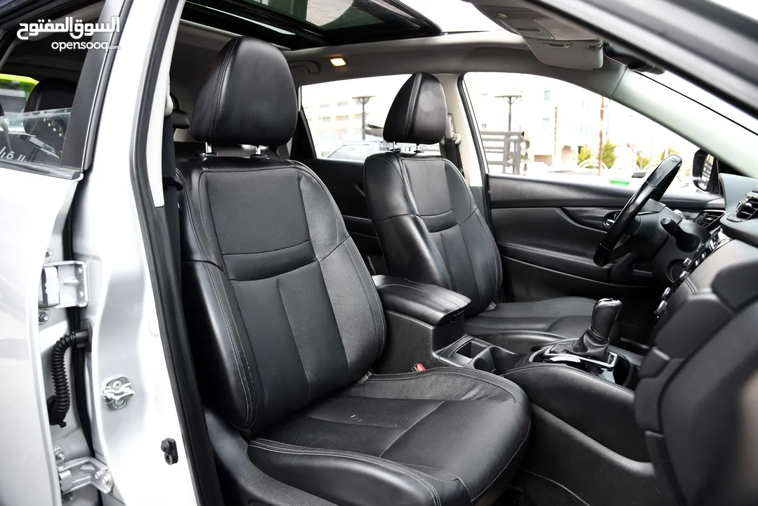 نيسان اكستريل هايبرد بحالة الوكالة Nissan X trail Hybrid 2020