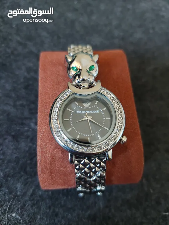 ساعة Emporio Armani فخمة بتصميم فهد ، GUESS