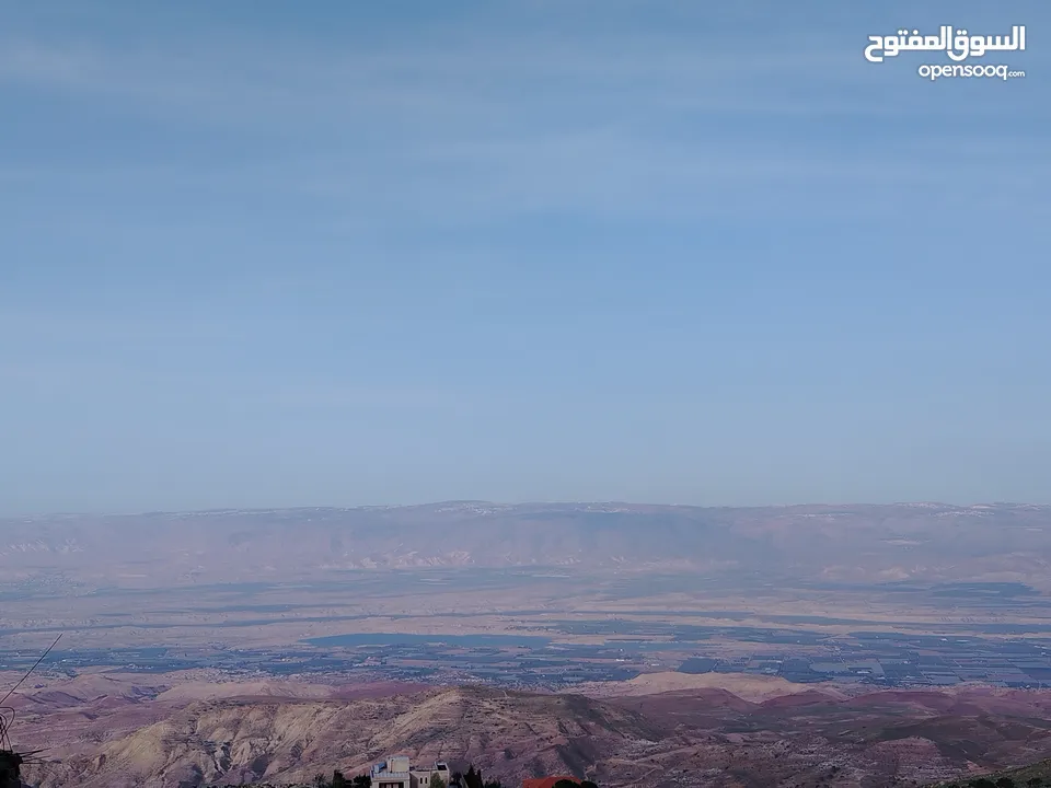 2300 م السلط المغاريب قطعة ملوكية تصلح ل فيلا او مزرعة اطلالة ع الغرب و جبال فلسطين