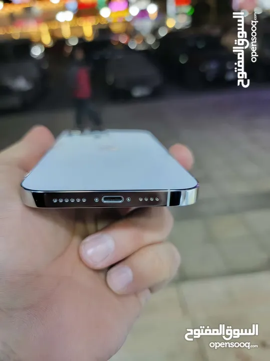 ايفون 13 برو بحال الوكاله مكفول ولا شخط 256 جيجا  iphone 13 pro like new