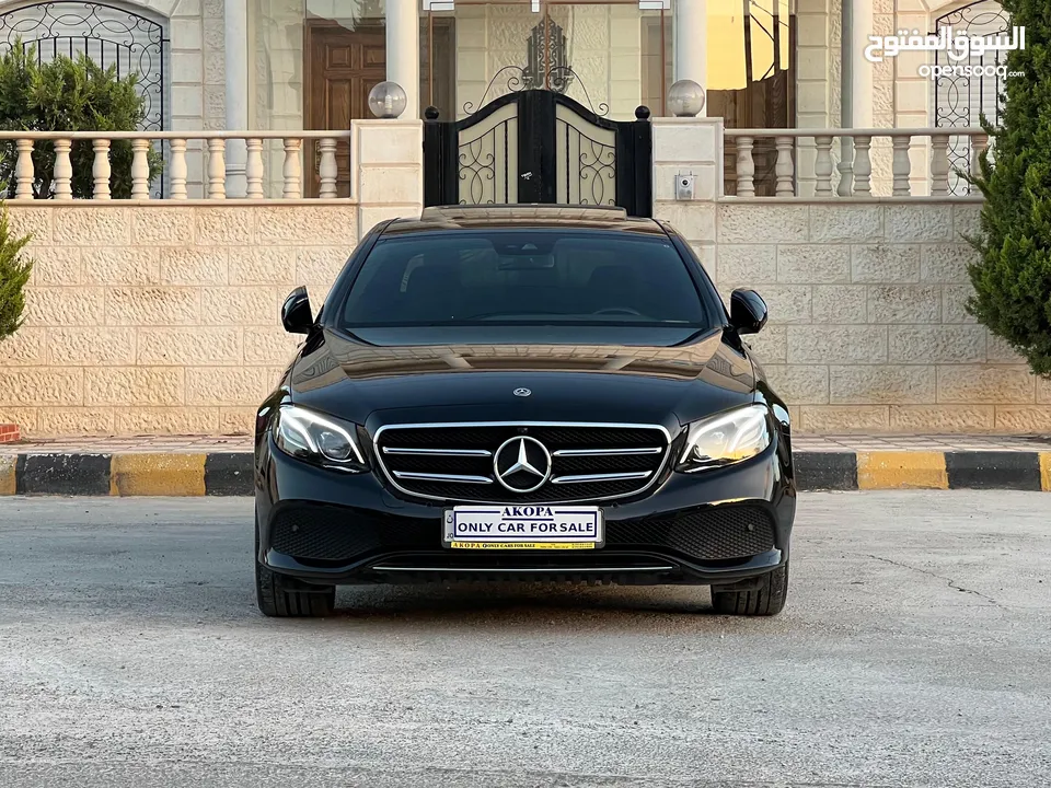 Mercedes Benz E300  2020 مرسيدس بنز خمسه كاميرات باب خلفي كهرباء مع فتحه