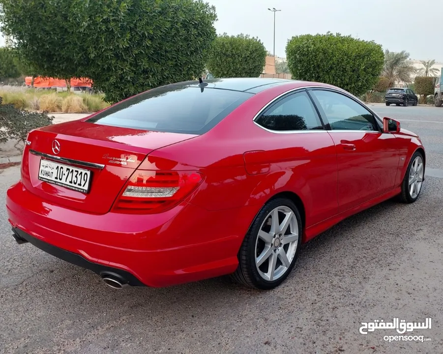 مرسيدس بنز بودي كت AMG C350  2012 بحالة فوق الممتازة سيرفيس منتظم حتي الآن