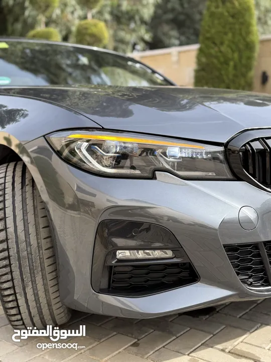 ترخيص 2022 BMW  330e  محرك 2000 هايبرد plug in/يقطع على الشحنه 50 كيلو متر  297 حصان