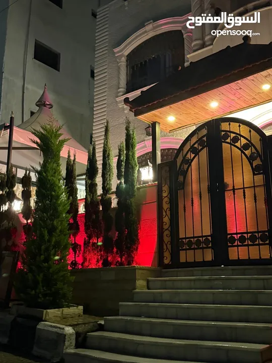 بيت مستقل طابقين والبناء جديد مساحه الارض 330 م مساحه البناء كل طابق 170 م واجهه حجر منطقه ام نواره