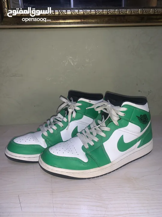 Nike Air Jordan 1 mid lucky green