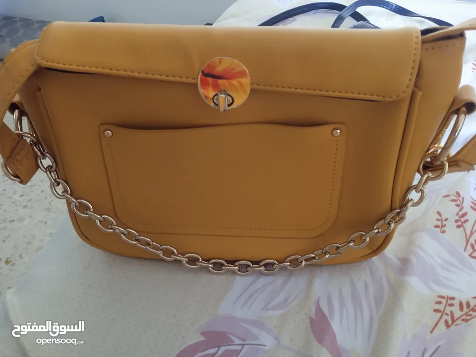 شنط نسائيه كبيره للبيع