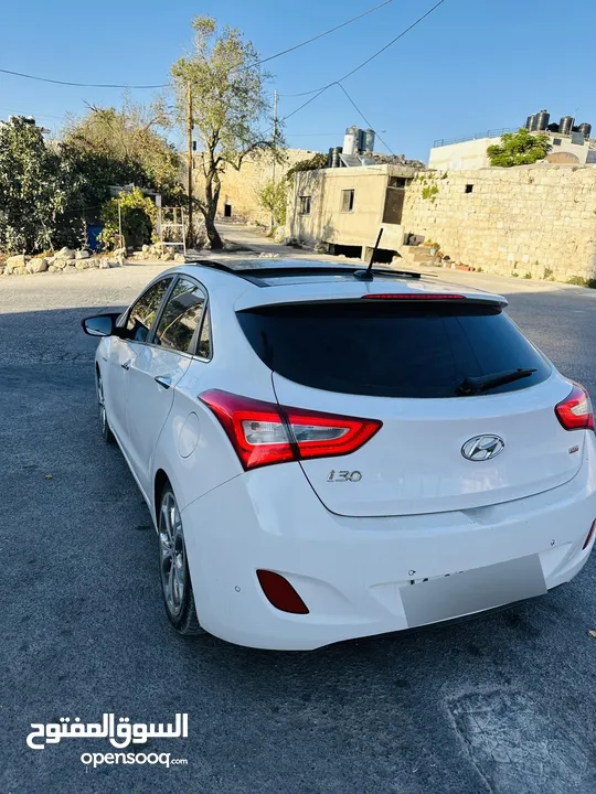 هونداي i30 2013 فل الفل مش ناقصها اشي بالصلاه على النبي السيارة جديده ولعبه