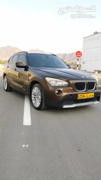 سياره BMW نضيفه استعمال بنت