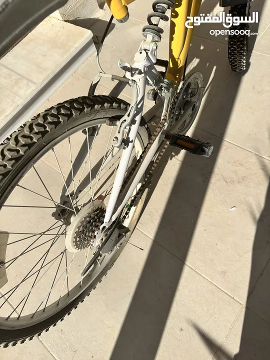 دراجة هوائية YASURI MTB 780 للبيع مع هدية ( حامل دراجة للسيارة)
