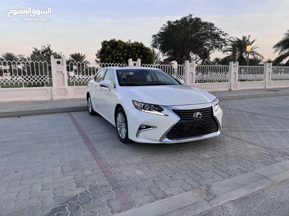 LEXUS ES 350 - GCC - 2017 - very clean car