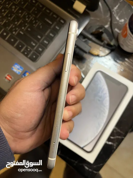 iPhone xr 64g