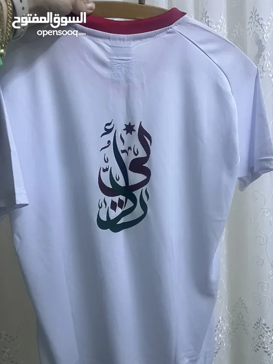 تيشرتات المنتخب طباعتنا نوعية جيدة جداً للبيع سعر 10 دنانير القطعة الثلاث قطع ب 25 دينار آخر 5 قطع