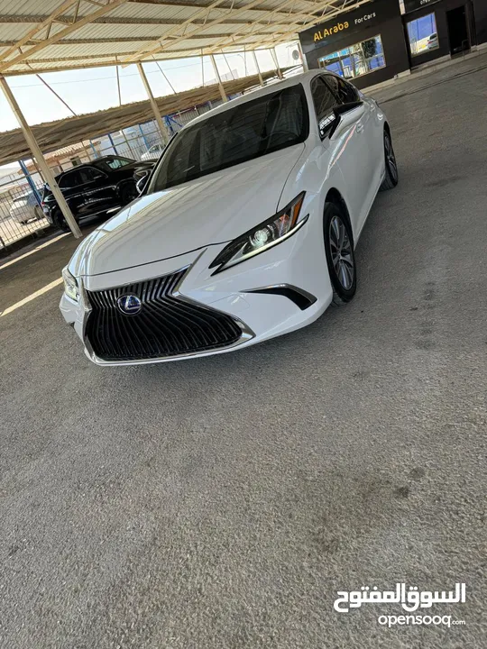 Lexus ES 300h 2021  لكزس هايبرد حره غير مجمركه ، البيع : مجمرك جاهز او بدون جمرك حره