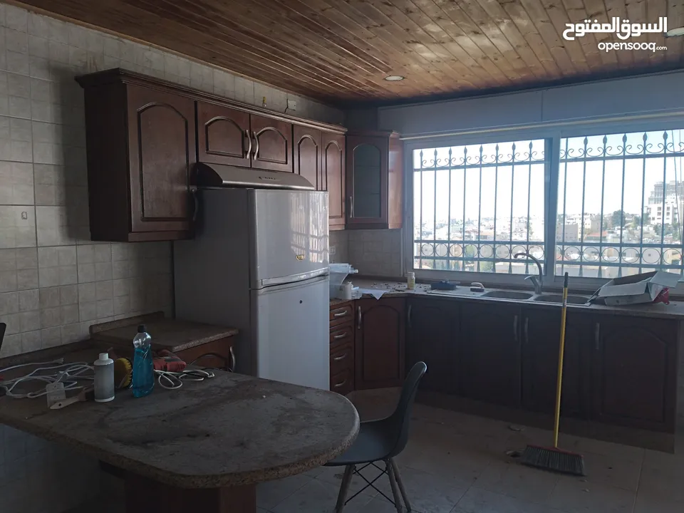استديو و روف في منطقة الرابية موقع خيالي