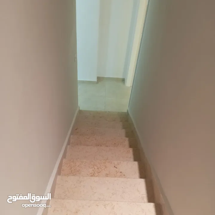 شقه دوبلكس  مفروشه للايجار ـ دير غبار  ـ 280م