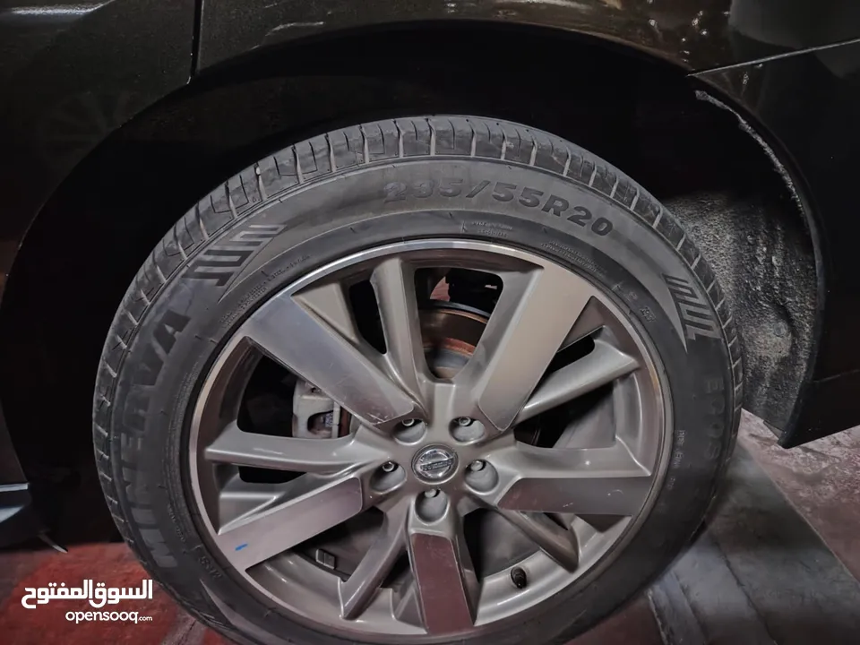 نيسان باثفندر موديل (2017)  ..... لون أخضر زيتي مميز  استعمال شخصي (سيدة)
