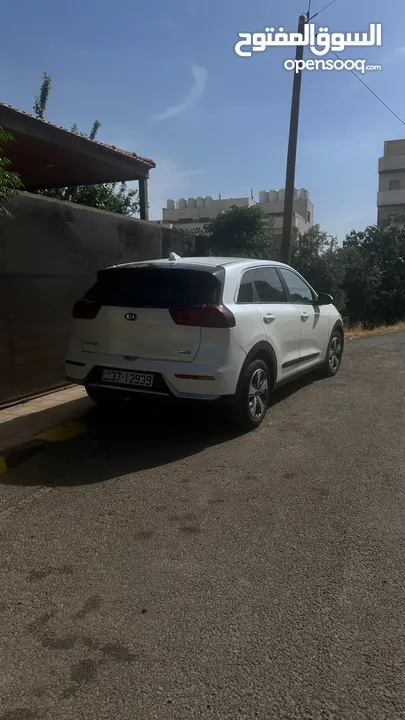 كيا نيرو  2018 - 4 جيد