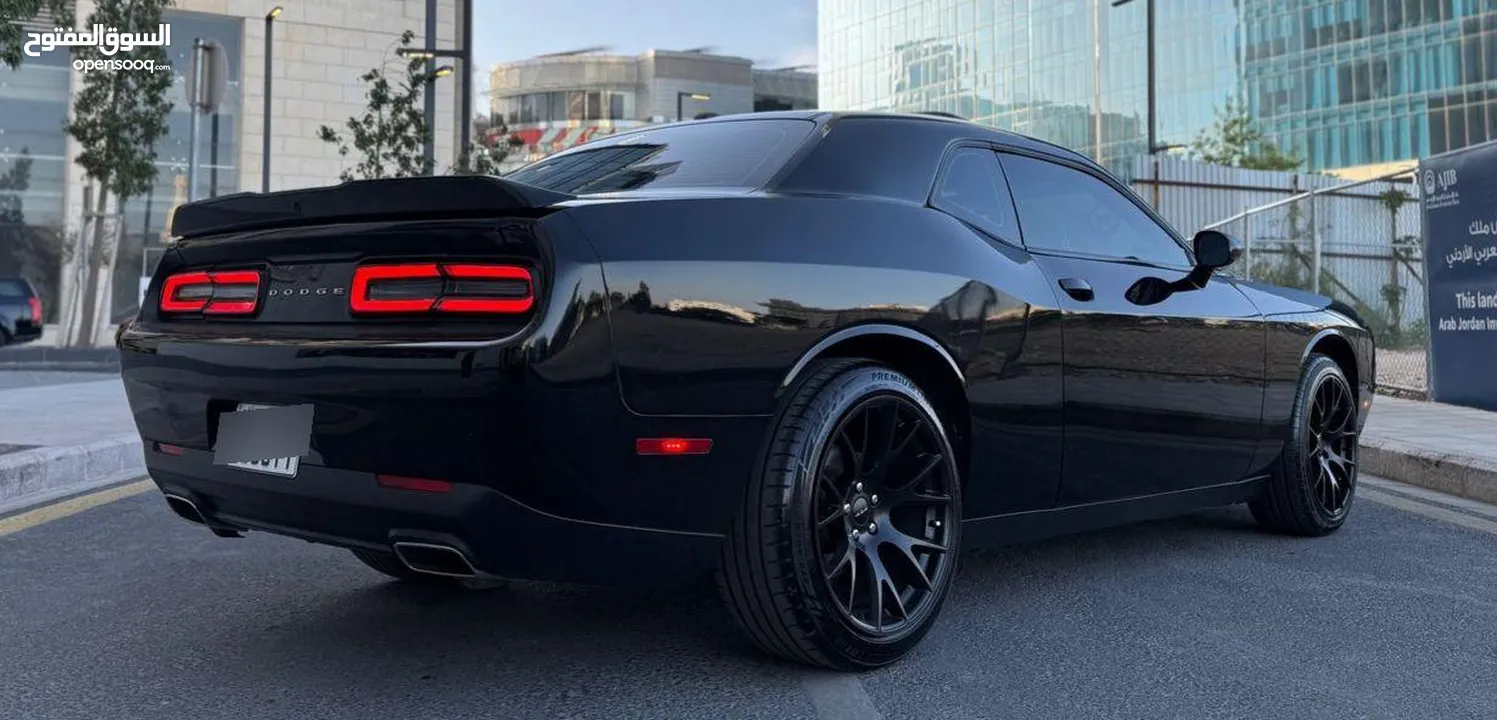 Dodge challenger 2021   فتحة