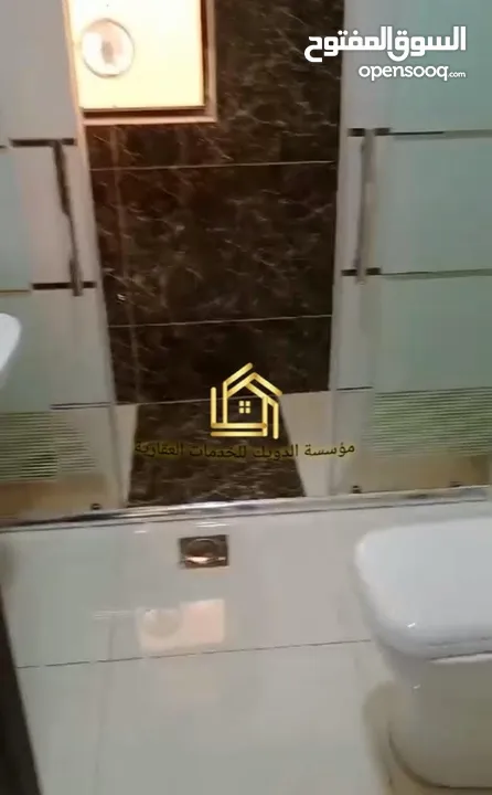 شقة فارغة - المدينة الرياضية - 3نوم 1ماستر - 210م - مطلة - قريبة من الخدمات