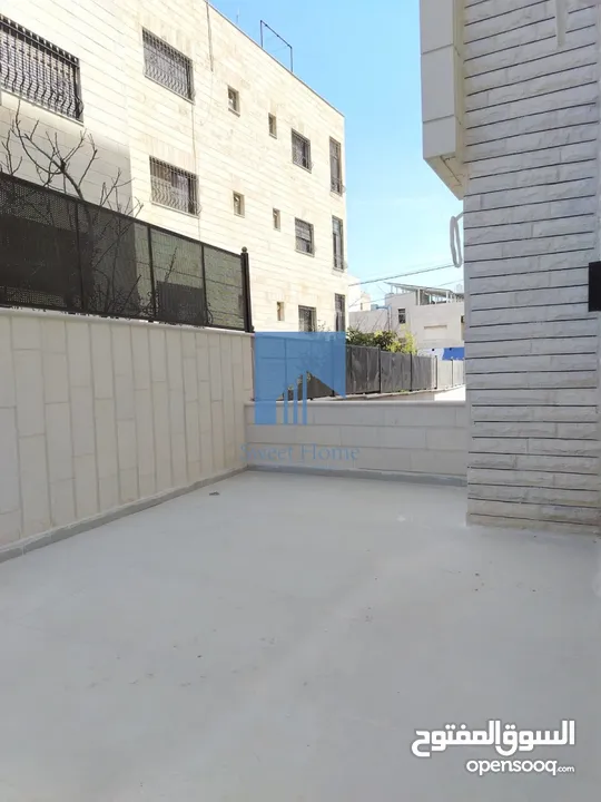 شقة أرضية فاخرة للبيع في خلدا - قرب إشارة الدر المنثور 140م مع حديقة وترسات 70م لم تسكن