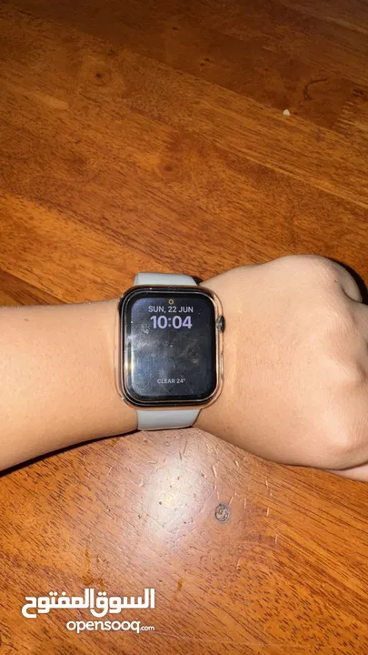 ابل واتش se 2 , 44mm للبيع ب سعر مميز