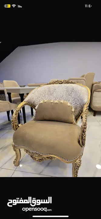 طقم نيو كلاسيك مودرن 9 مقاعد خشب زان فخم. كثيييييير ومرتب جديد وعرض ناااار 699 دينار فقط