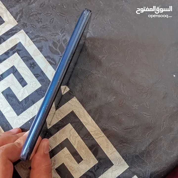 هاتفين شغالين بشكل ممتاز للبيع بسعر 30
