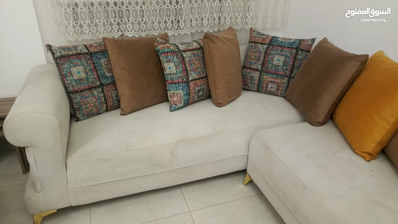 طقم كنب. كورنر للبيع بحاله جيده