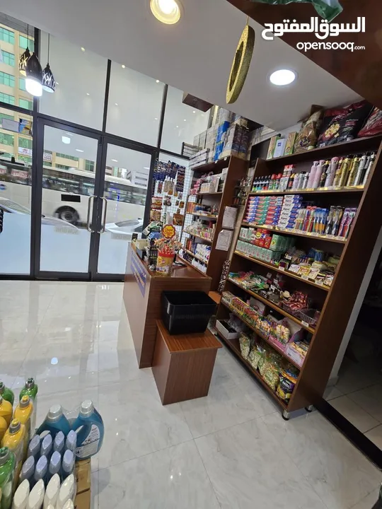 سوبر ماركت جاهز للبيع بسبب السفر