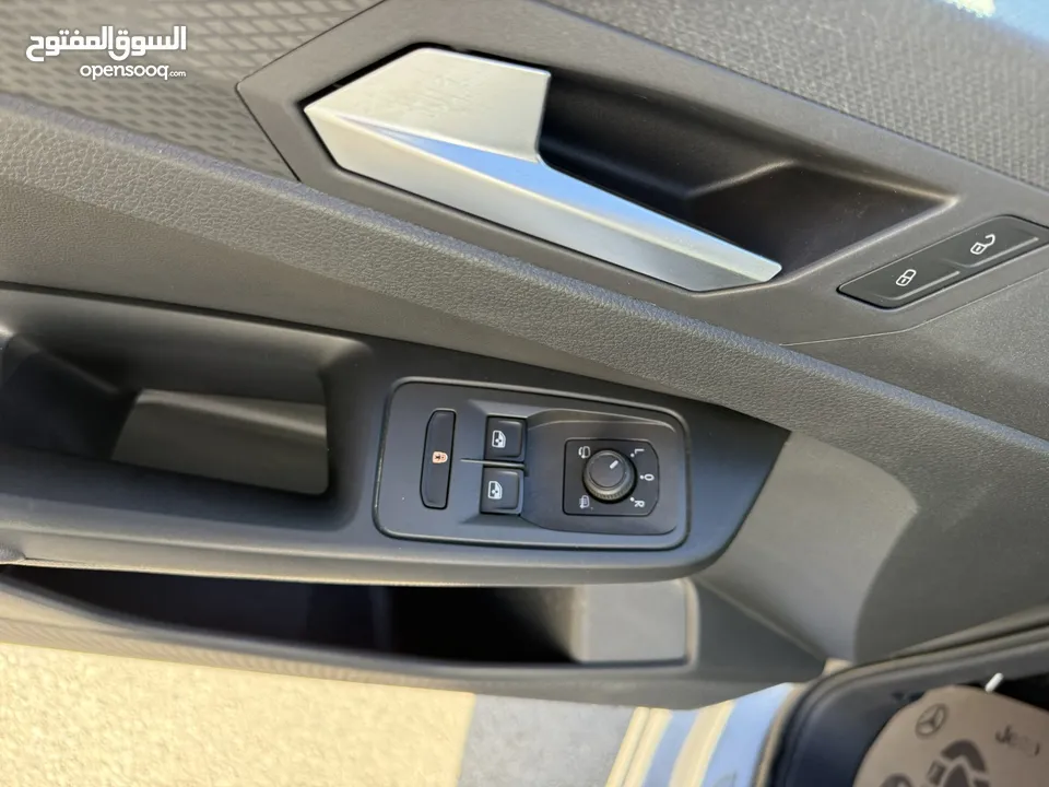 فولكس فاجن كادي طويل ترخيص 2022/ركاب 6+1 محرك 2000 ديزل  جير اوتوماتيك