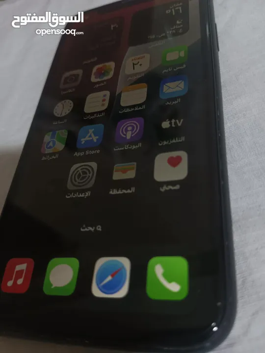 iPhone xr وكاله اقرا الوصف
