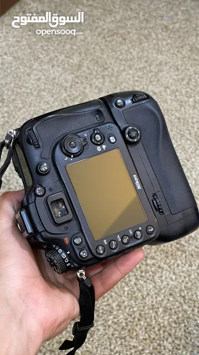 كاميرا نيكون D7100 مع حامل ثلاثي ماركة jmary