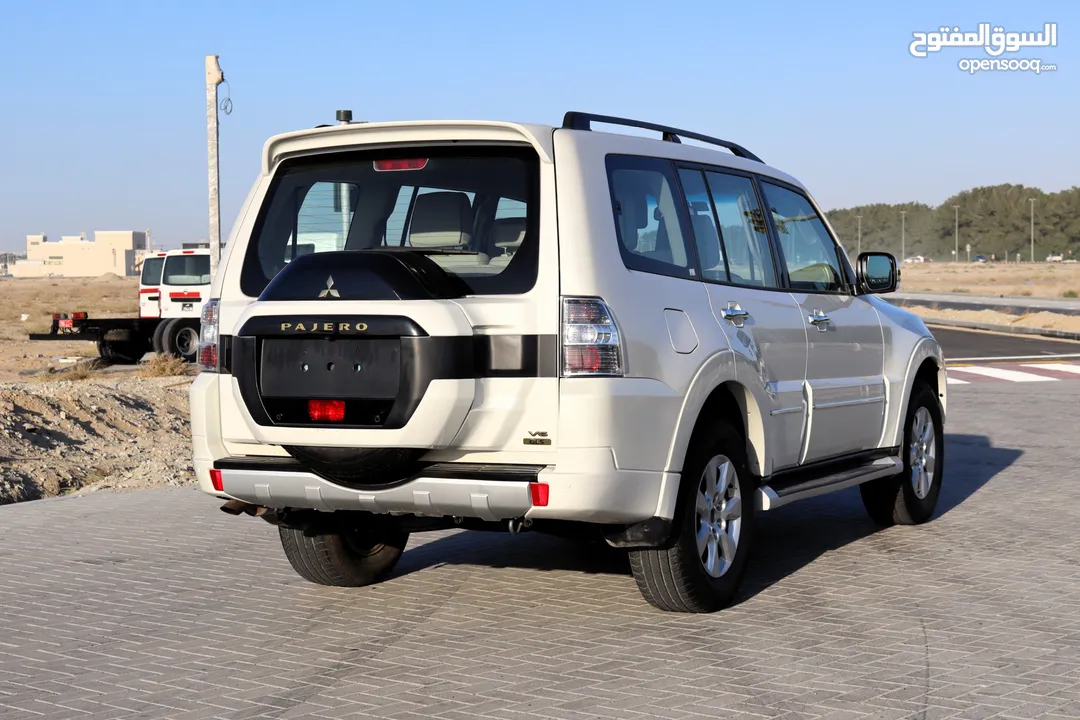 MITSUBISHI PAJERO 2022 - ENGINE 3000 CC - MID OPTION  - KM 63000