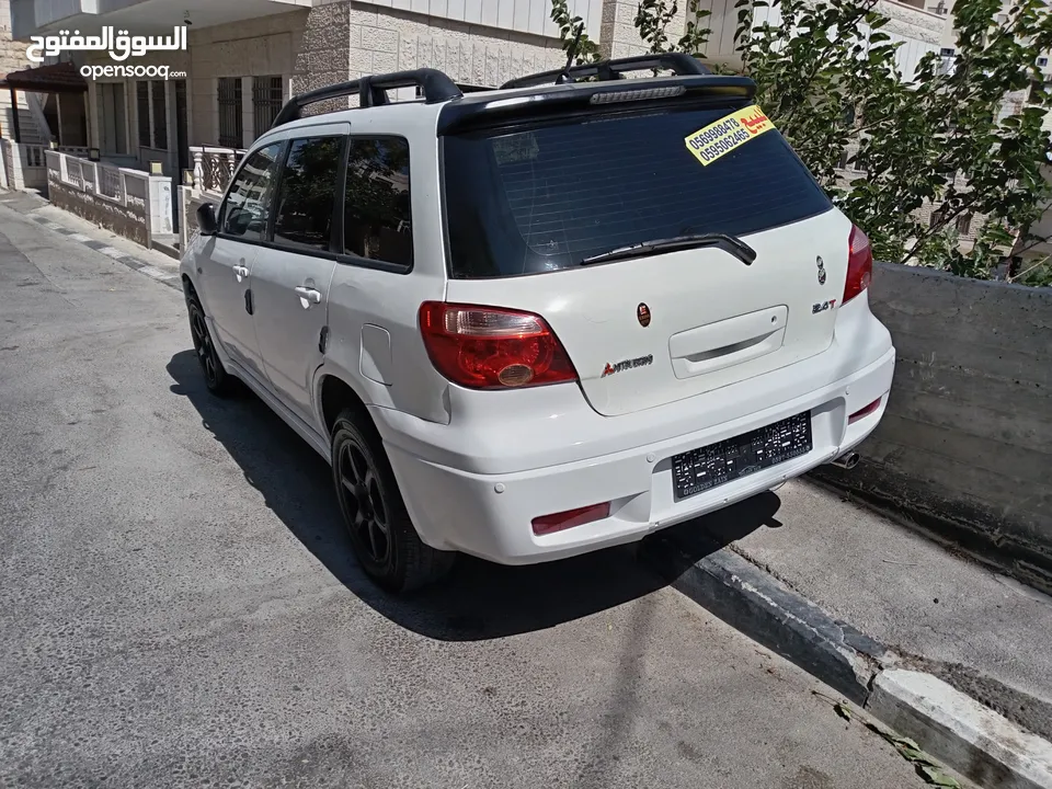 ميتسوبيشي اوتلندر