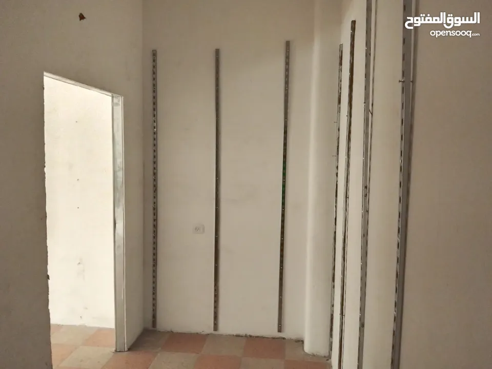 دكان / مخزن / مكتب للايجار سوق زمزم وسط البلد الطابق الاول