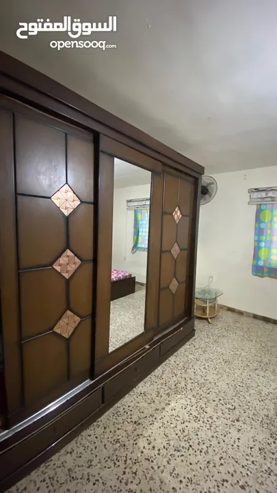 غرفه نوم كامله مع الفرشه للبيع